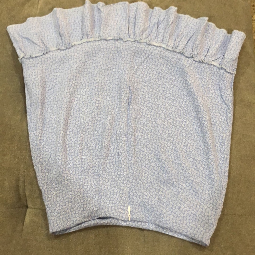 Brandy Melville cute little summer light blue floral skirt